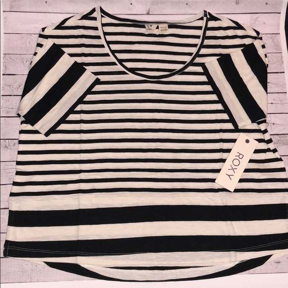 🆕ROXY THE CODFATHER TOP TEE - Picture 6 of 6